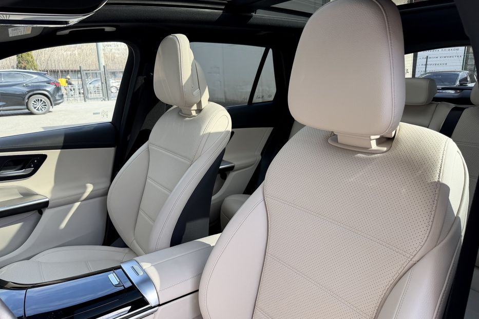 Продам Mercedes-Benz GLC-Class 300 4Matic Avangarde 2024 года в Киеве