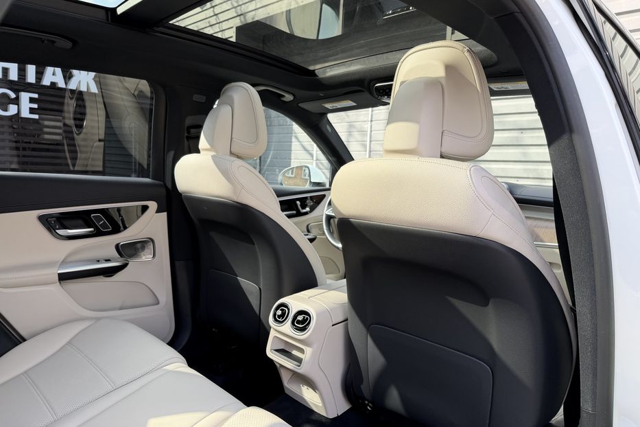 Продам Mercedes-Benz GLC-Class 300 4Matic Avangarde 2024 года в Киеве