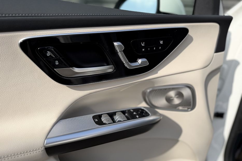 Продам Mercedes-Benz GLC-Class 300 4Matic Avangarde 2024 года в Киеве