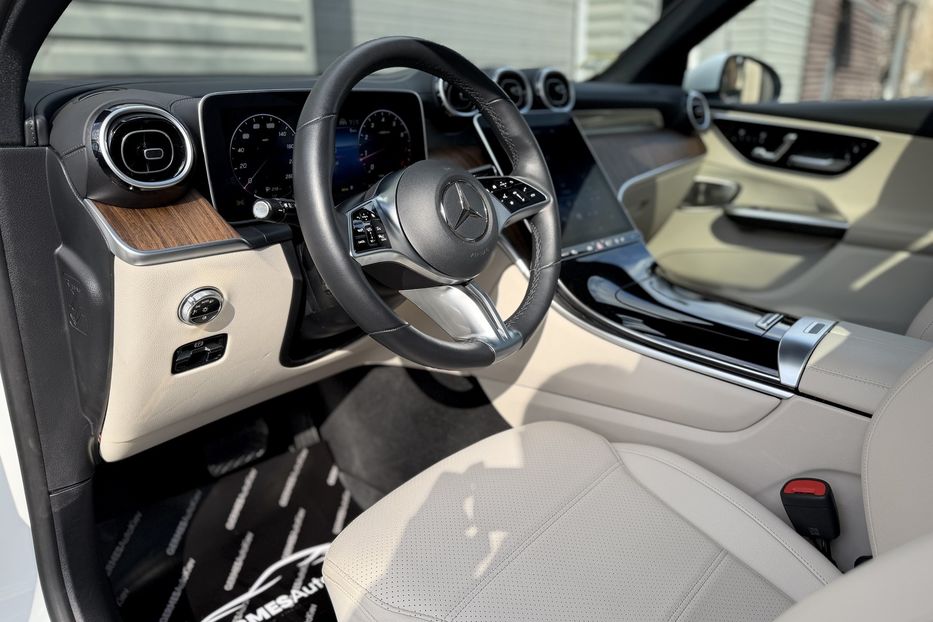Продам Mercedes-Benz GLC-Class 300 4Matic Avangarde 2024 года в Киеве