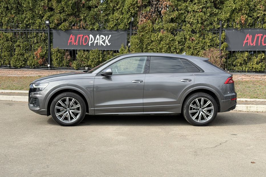 Продам Audi Q8 50 tdi 2019 года в Киеве