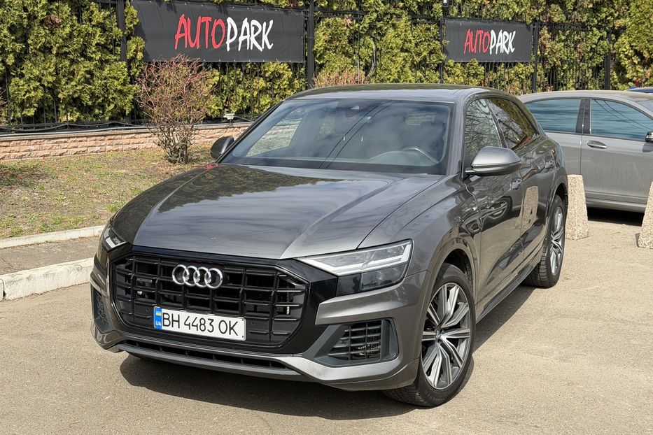 Продам Audi Q8 50 tdi 2019 года в Киеве