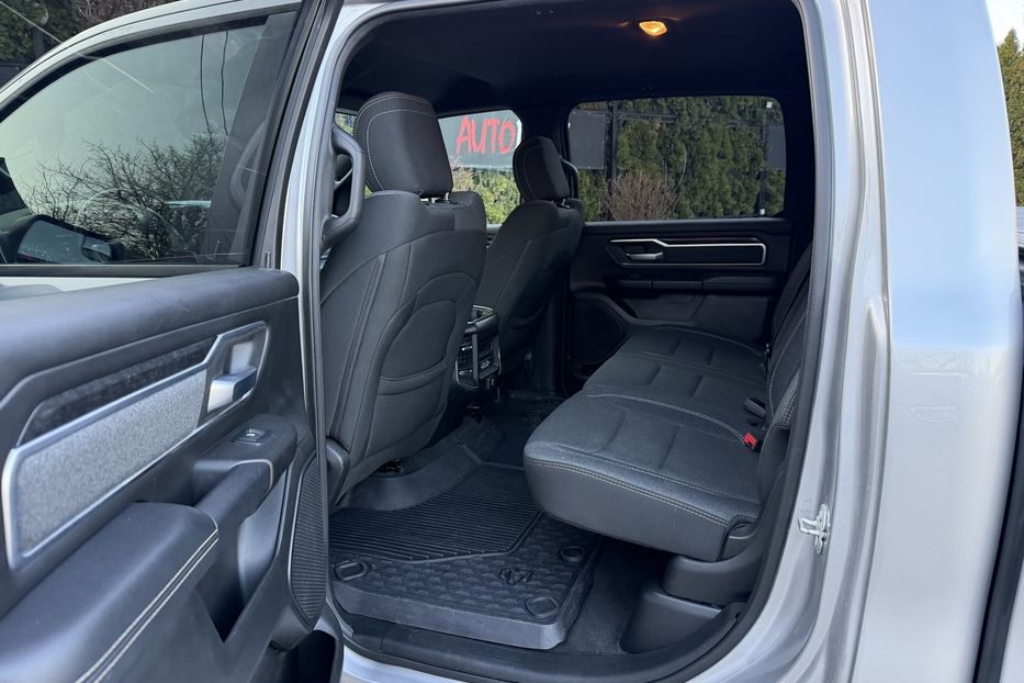 Продам Dodge RAM 3.6 BIGHORN 2019 года в Киеве