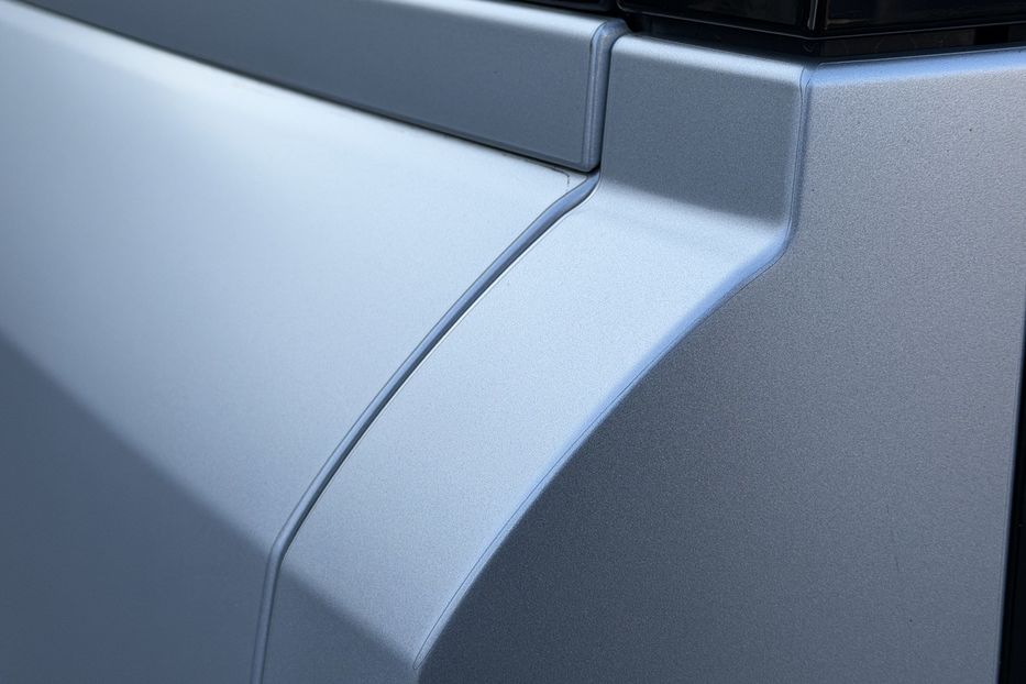 Продам Land Rover Defender P 400 HSE 2020 года в Киеве