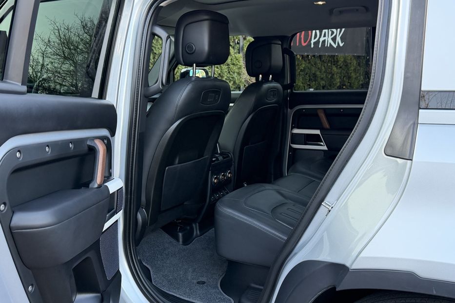 Продам Land Rover Defender P 400 HSE 2020 года в Киеве