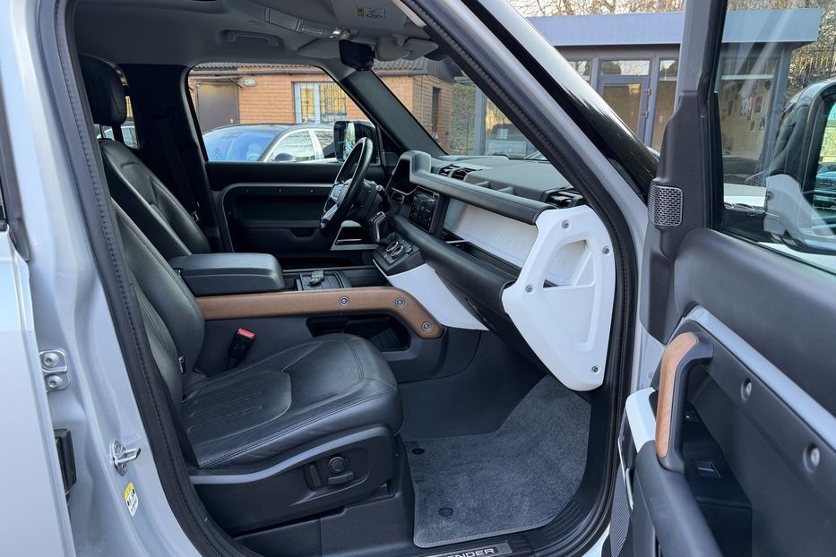Продам Land Rover Defender P 400 HSE 2020 года в Киеве