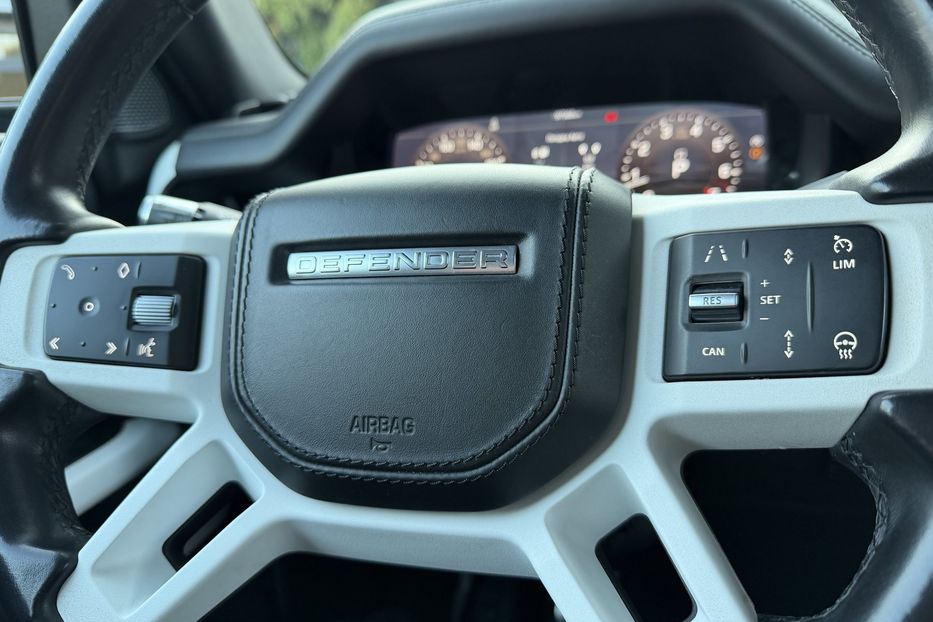 Продам Land Rover Defender P 400 HSE 2020 года в Киеве