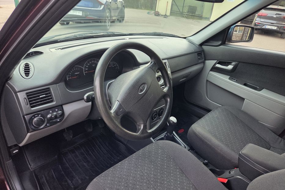 Продам ВАЗ Приора 2171 2011 года в Львове