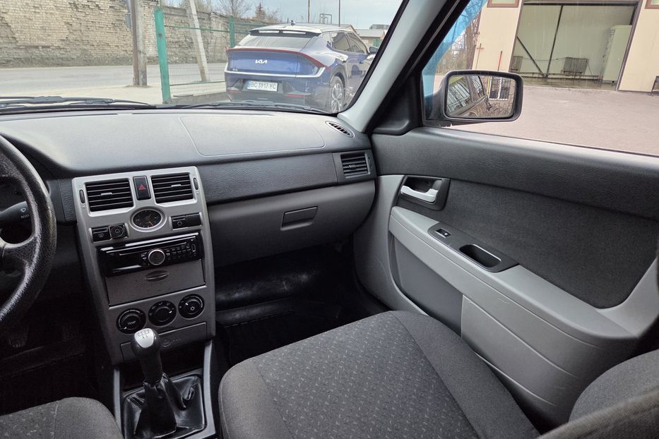 Продам ВАЗ Приора 2171 2011 года в Львове