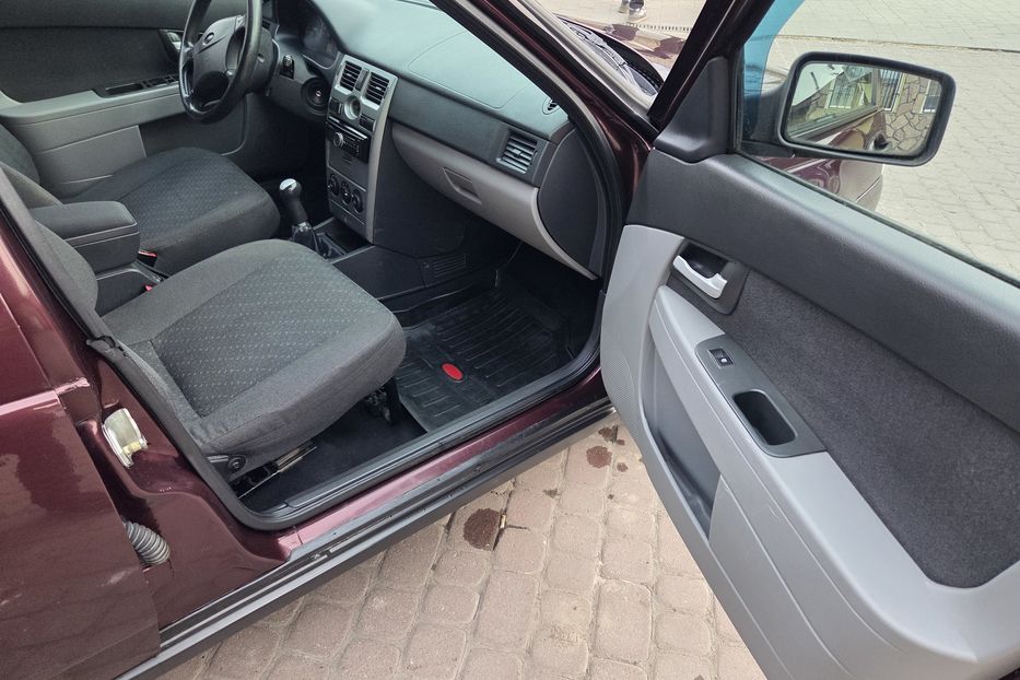 Продам ВАЗ Приора 2171 2011 года в Львове