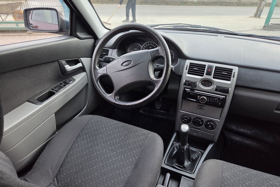 Продам ВАЗ Приора 2171 2011 года в Львове