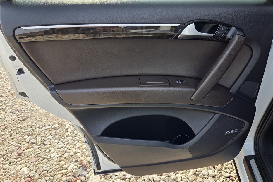 Продам Audi Q7 S-line 2014 года в Львове