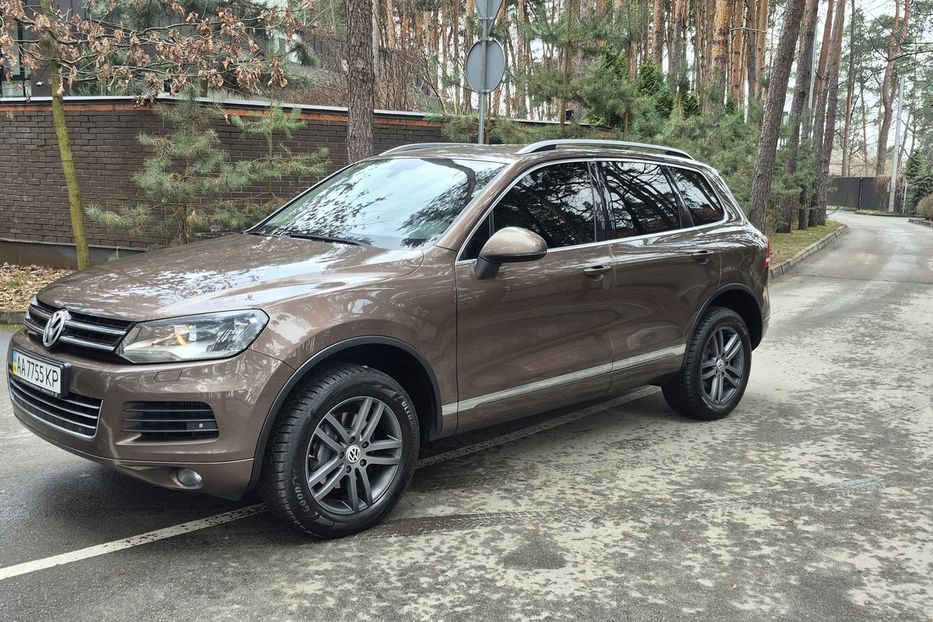 Продам Volkswagen Touareg Life,  +- 280 сил 2011 года в Киеве
