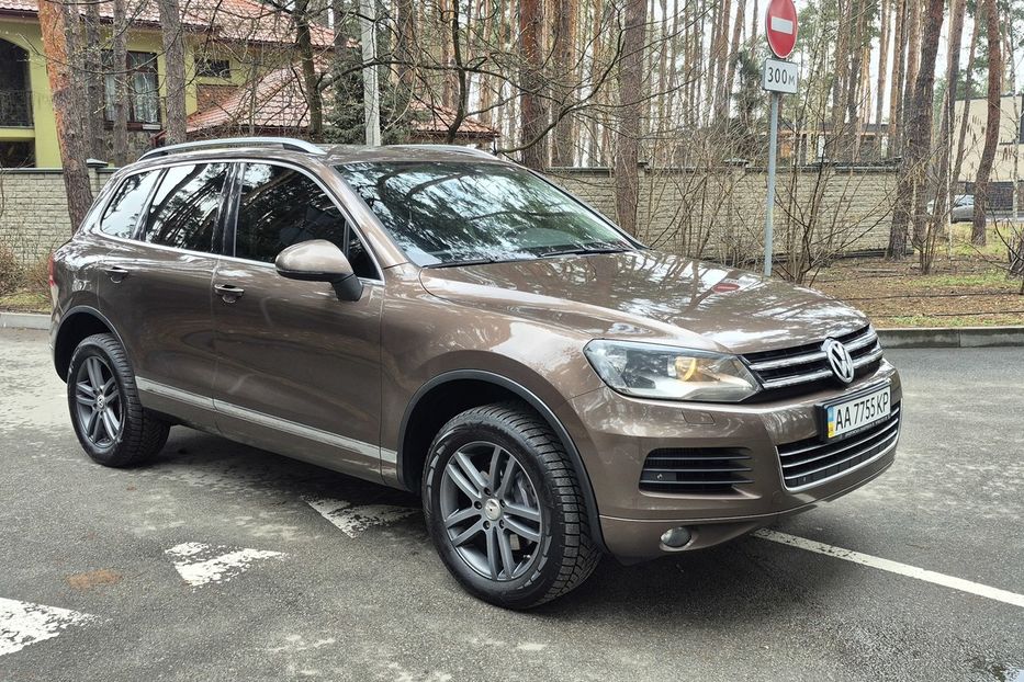 Продам Volkswagen Touareg Life,  +- 280 сил 2011 года в Киеве