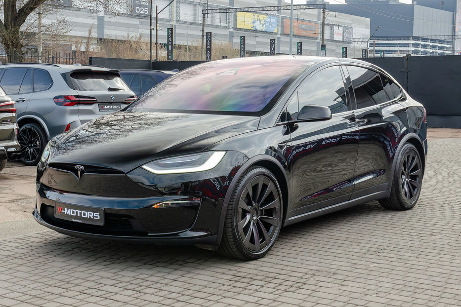 Продам Tesla Model X Plaid 2022 года в Киеве