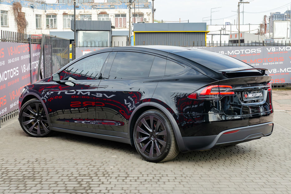 Продам Tesla Model X Plaid 2022 года в Киеве