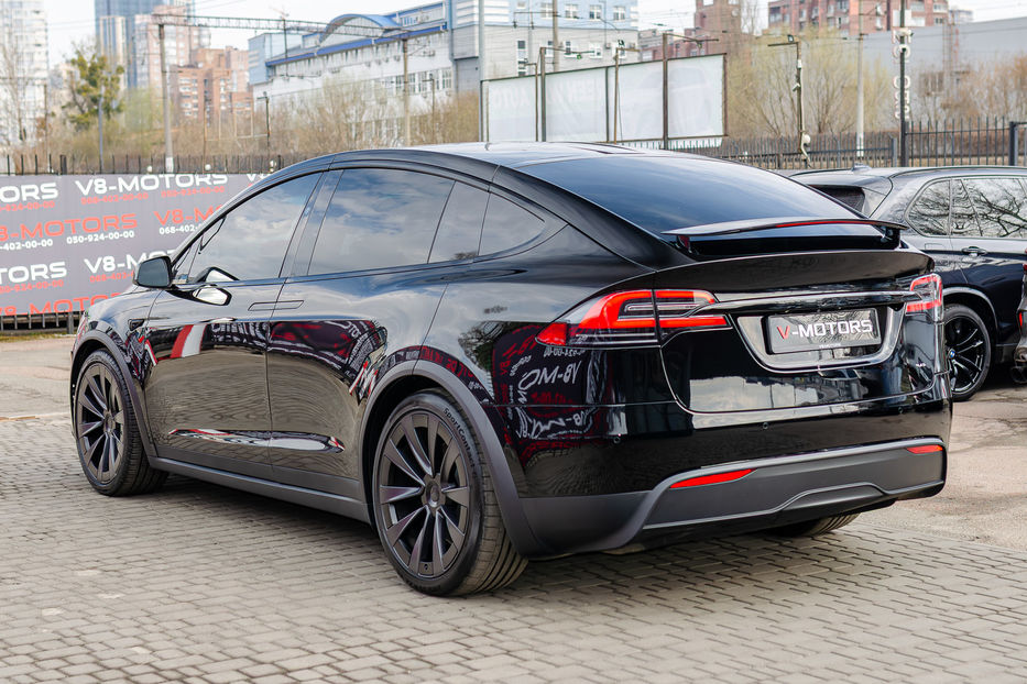 Продам Tesla Model X Plaid 2022 года в Киеве