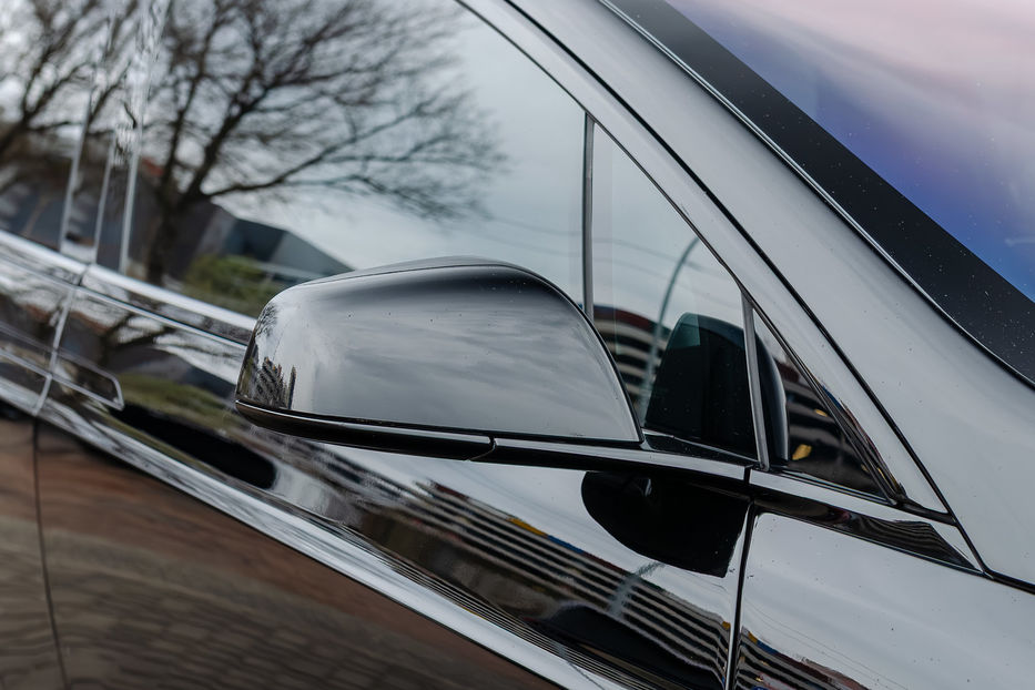 Продам Tesla Model X Plaid 2022 года в Киеве