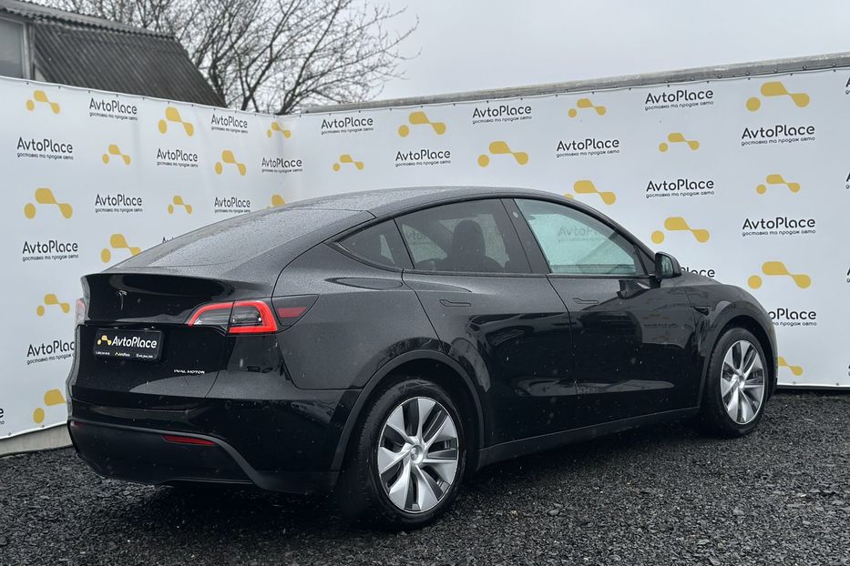 Продам Tesla Model Y 2022 года в Луцке