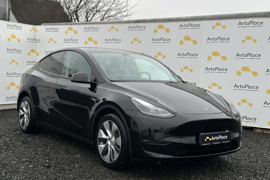 Продам Tesla Model Y 2022 года в Луцке