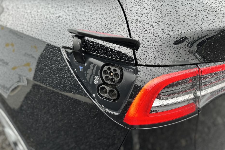 Продам Tesla Model Y 2022 года в Луцке