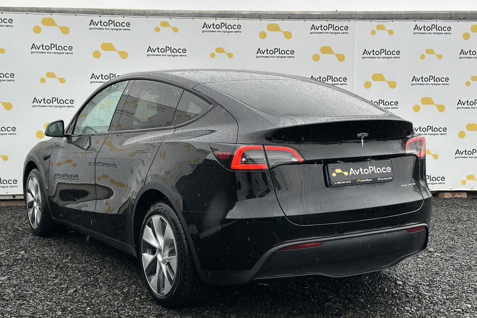 Продам Tesla Model Y 2022 года в Луцке