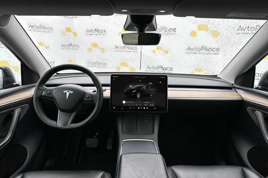 Продам Tesla Model Y 2022 года в Луцке