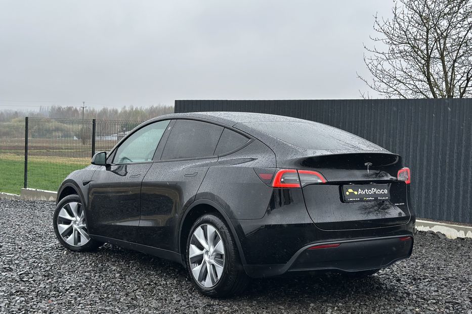 Продам Tesla Model Y 2022 года в Луцке