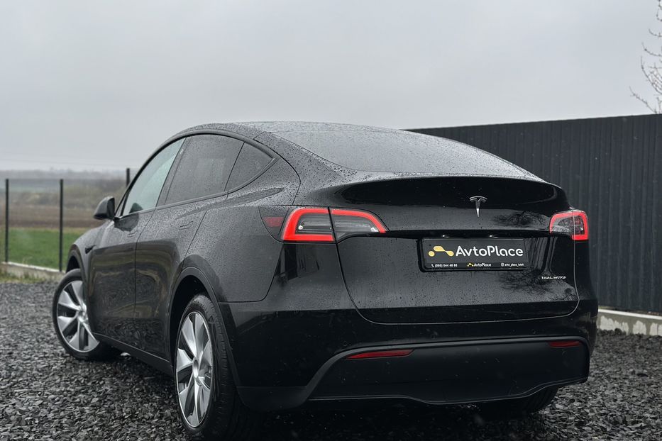 Продам Tesla Model Y 2022 года в Луцке