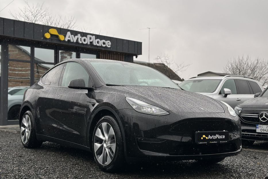 Продам Tesla Model Y 2022 года в Луцке