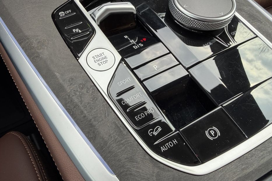 Продам BMW X5 40і 2023 года в Киеве