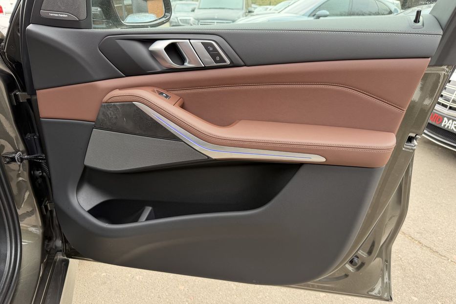 Продам BMW X5 40і 2023 года в Киеве