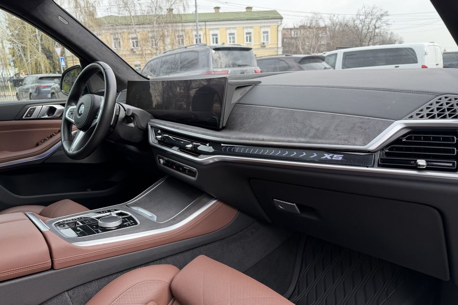 Продам BMW X5 40і 2023 года в Киеве