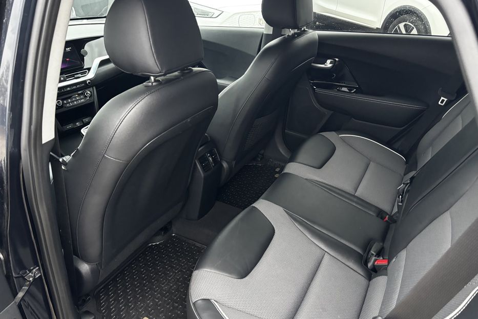 Продам Kia Niro 64 кВт авто у Львові  2021 года в Львове