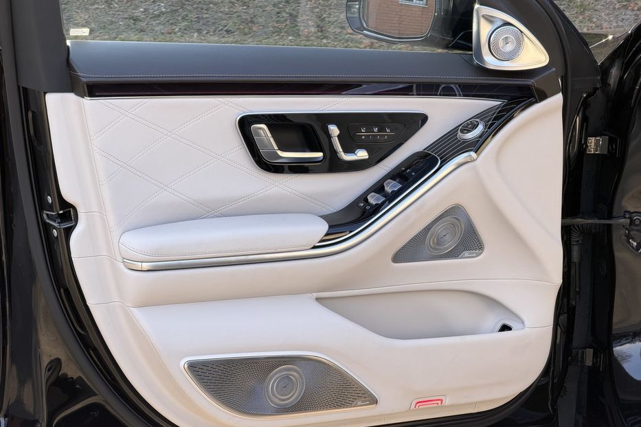 Продам Mercedes-Benz Maybach 580  2022 года в Киеве