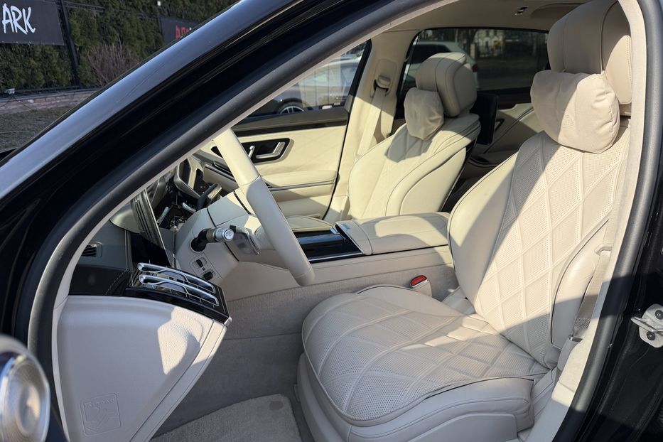 Продам Mercedes-Benz Maybach 580  2022 года в Киеве