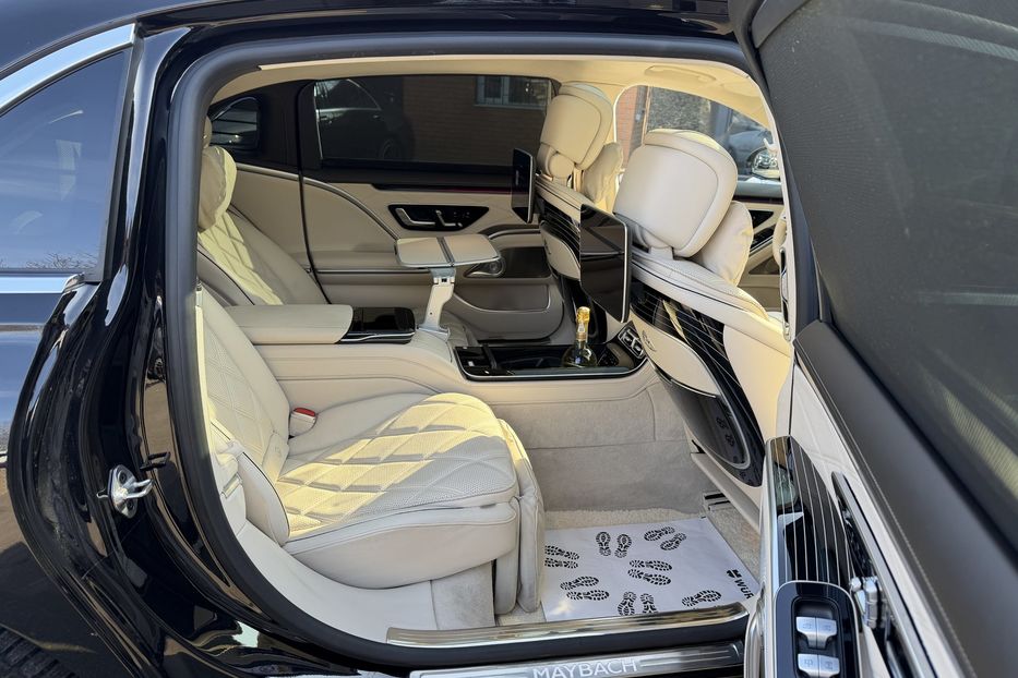 Продам Mercedes-Benz Maybach 580  2022 года в Киеве