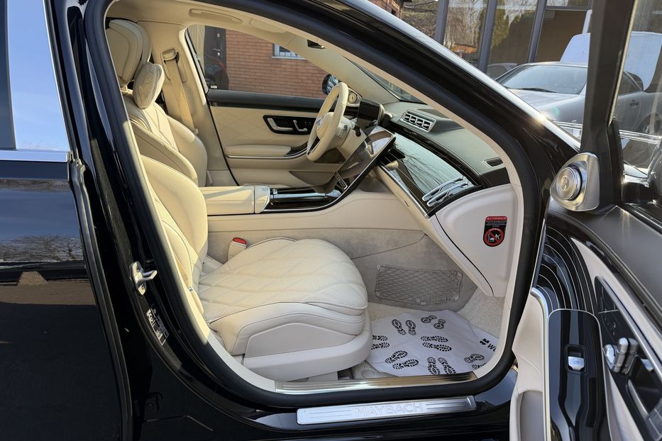 Продам Mercedes-Benz Maybach 580  2022 года в Киеве