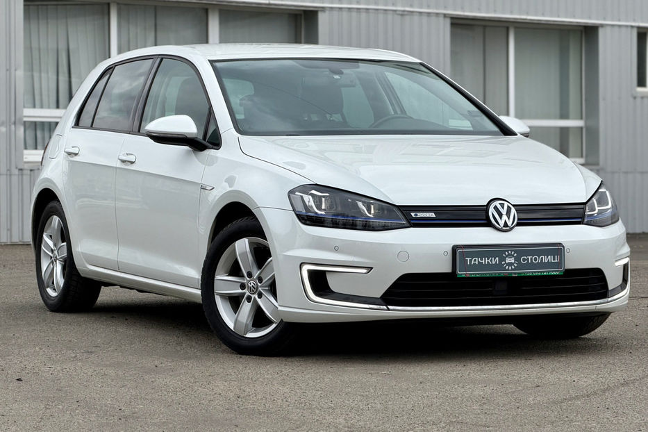 Продам Volkswagen e-Golf 24.2 kWh (115 к.с.) • Highline 2015 года в Киеве