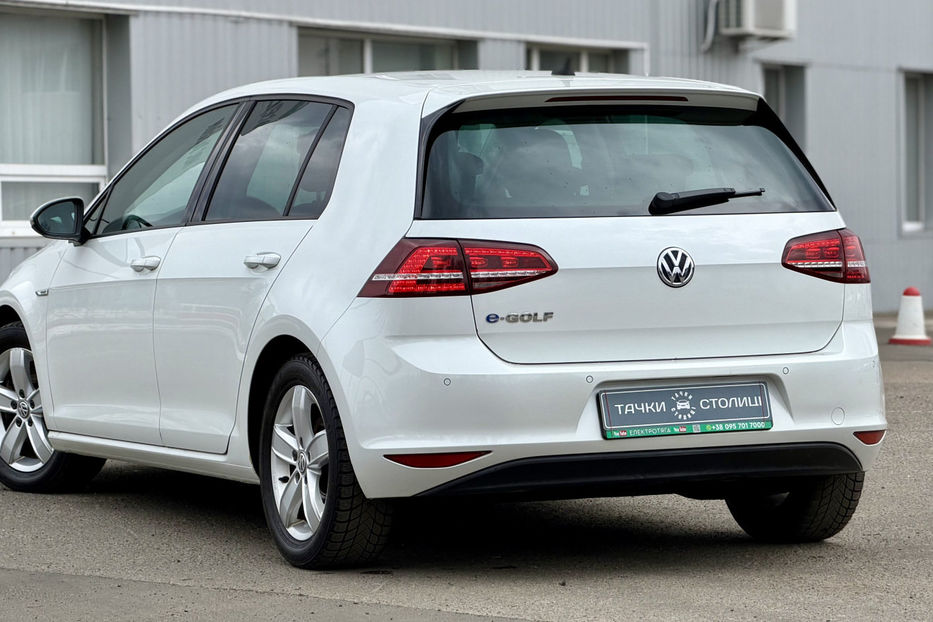 Продам Volkswagen e-Golf 24.2 kWh (115 к.с.) • Highline 2015 года в Киеве