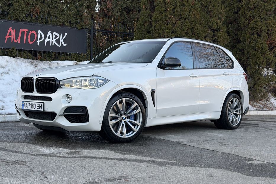 Продам BMW X5 M50d  2013 года в Киеве