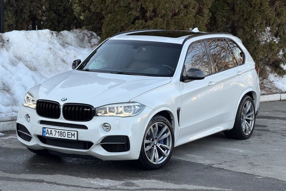 Продам BMW X5 M50d  2013 года в Киеве