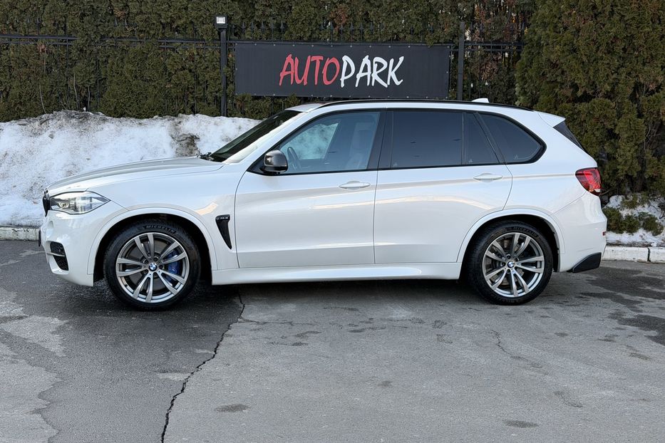 Продам BMW X5 M50d  2013 года в Киеве