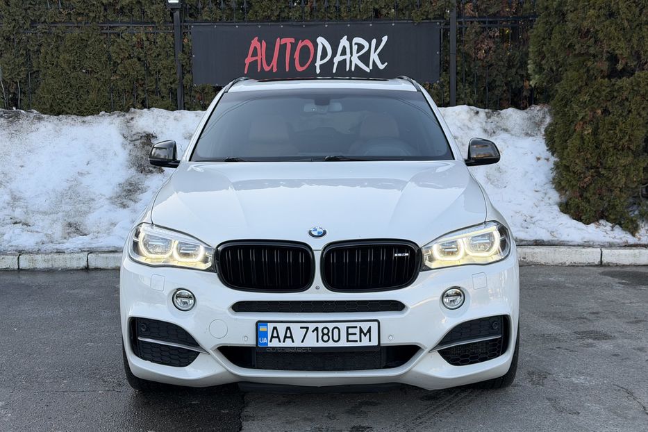 Продам BMW X5 M50d  2013 года в Киеве