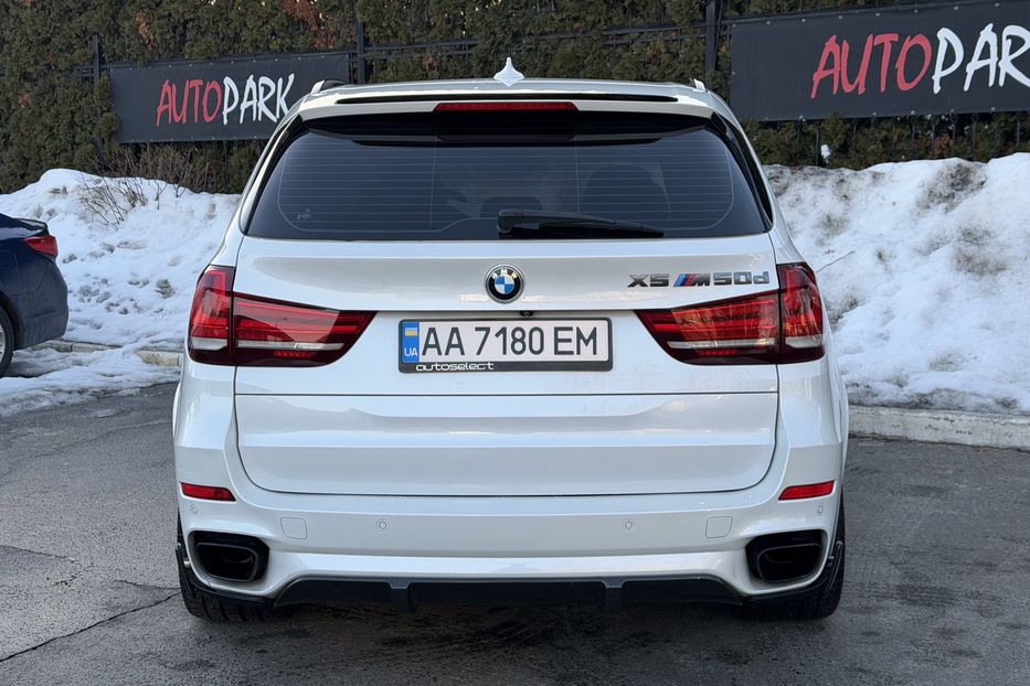 Продам BMW X5 M50d  2013 года в Киеве