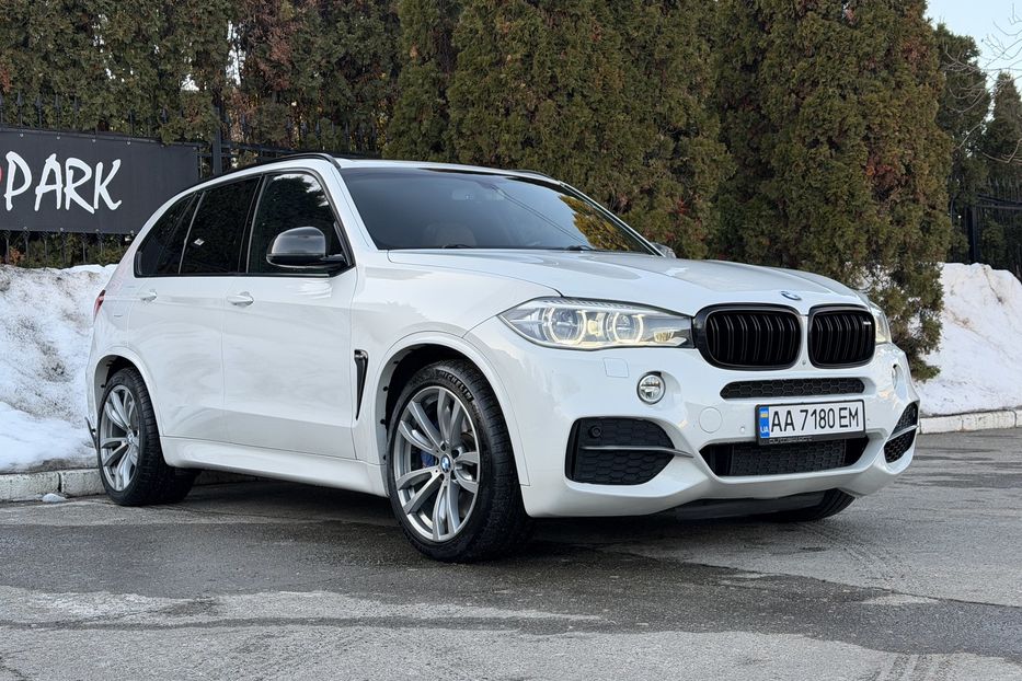 Продам BMW X5 M50d  2013 года в Киеве