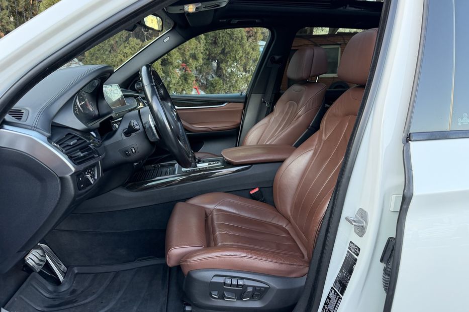 Продам BMW X5 M50d  2013 года в Киеве