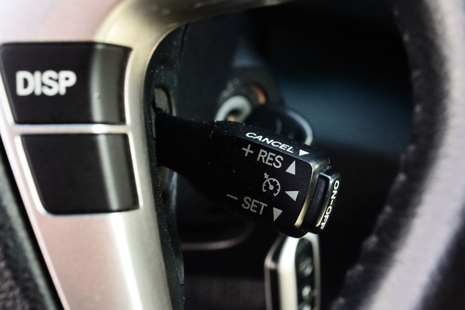 Продам Toyota Highlander 3.5 AT (273 к.с.) AWD • XLE  2012 года в Киеве