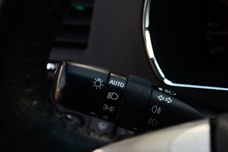 Продам Toyota Highlander 3.5 AT (273 к.с.) AWD • XLE  2012 года в Киеве