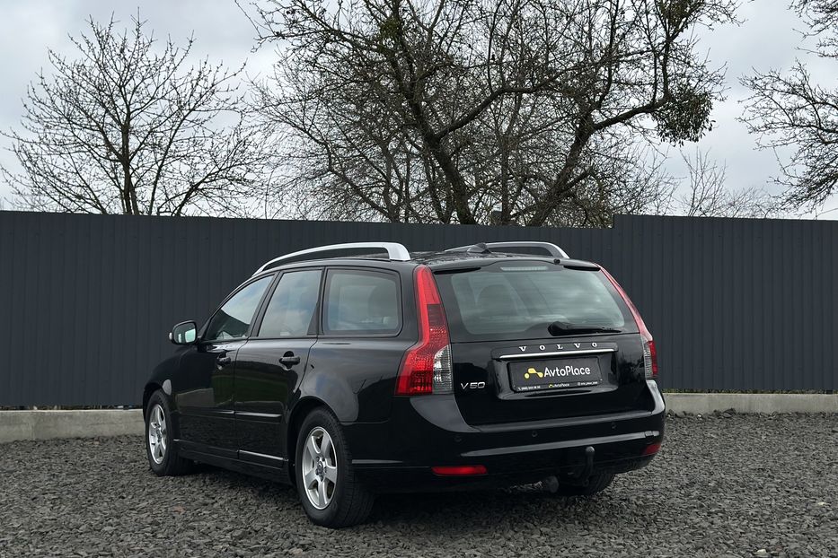 Продам Volvo V50 2011 года в Луцке